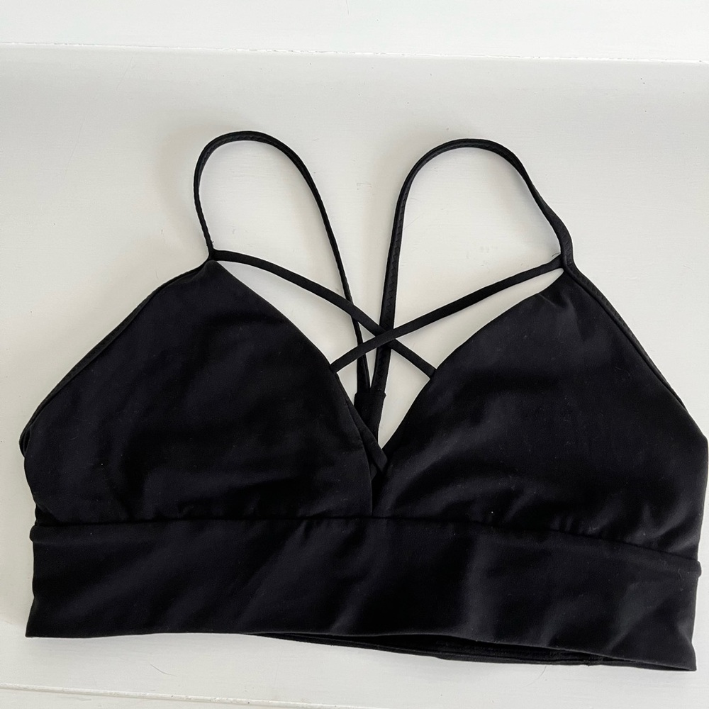 Lululemon sports bra